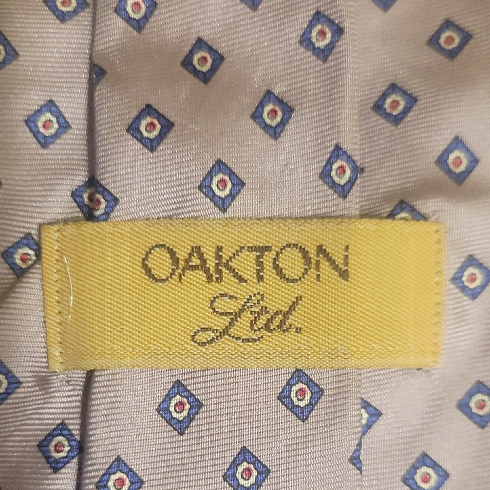 Oakton LTD Mauve Polka Dot Patterned 100% Silk Neck Tie